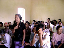 Tan Minh women raising thei voice